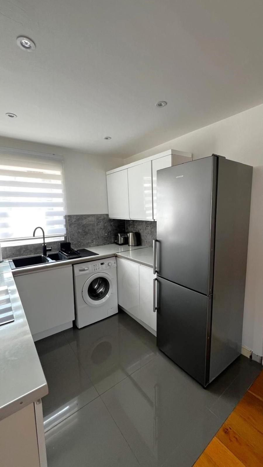 2-Bedroom Flat Walking Distance To Excel London - Perfect Location! Eksteriør billede
